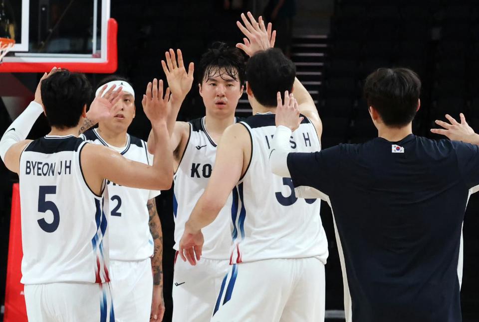 狂胜26分，韩国男篮为了免兵役拼了！日本男篮若夺冠，将创造历史（封面配图）